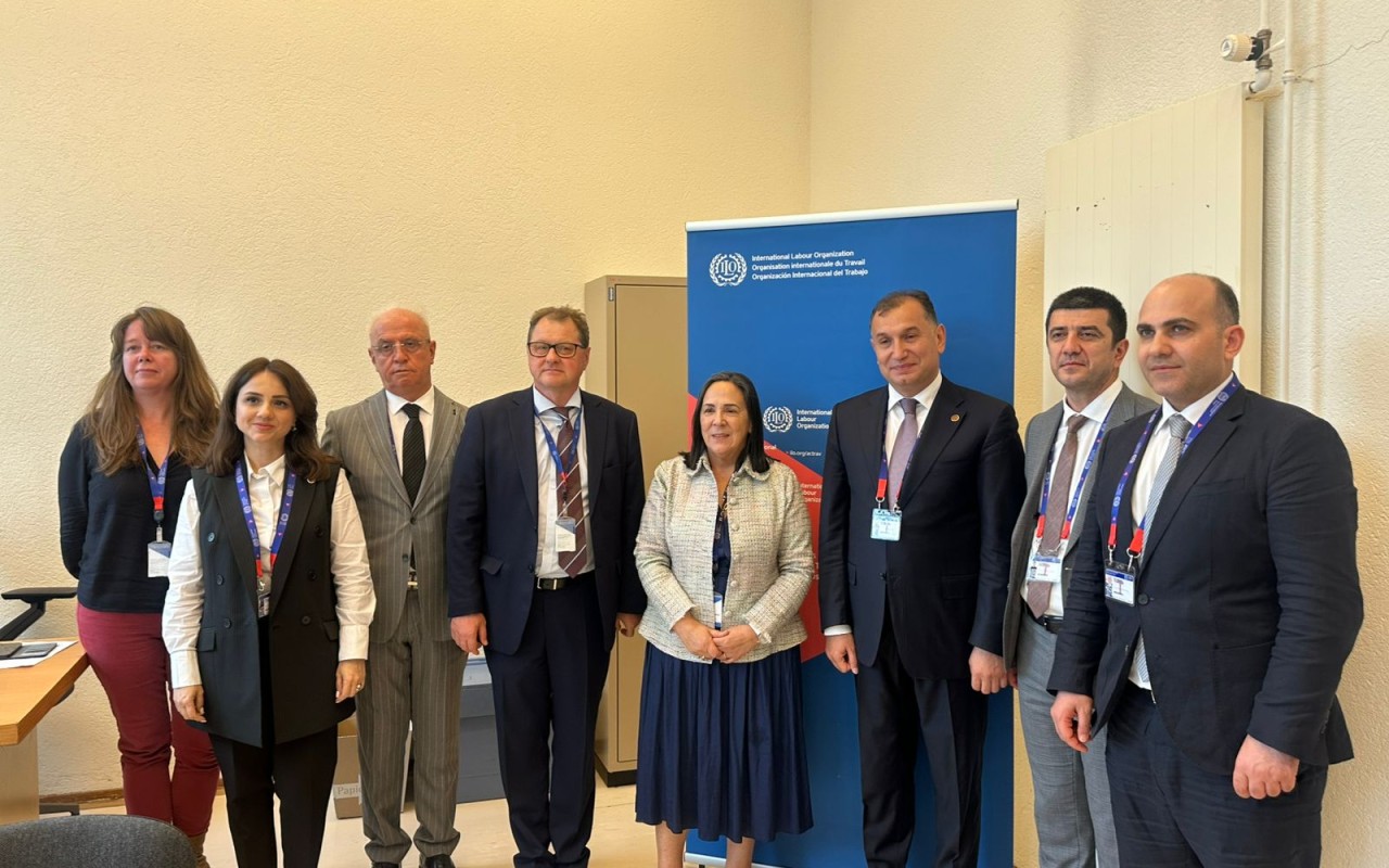 AHİK nümayəndələri Cenevrədə bir sıra görüşlər keçirdi- FOTOLAR AHİK nümayəndələri Cenevrədə bir sıra görüşlər keçirdi- FOTOLAR